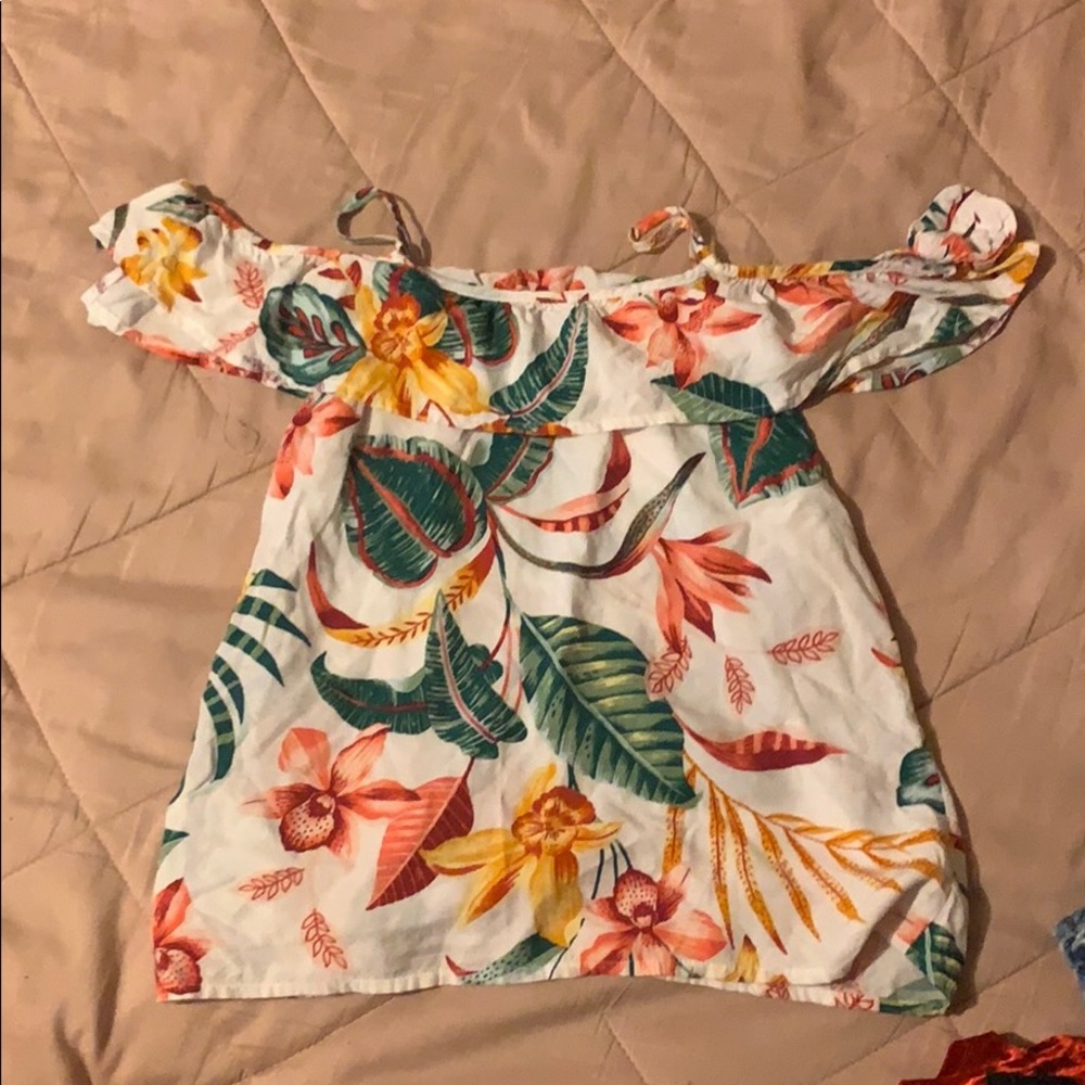 Size 8 kids old navy blouse